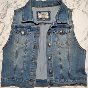 Jean Vest